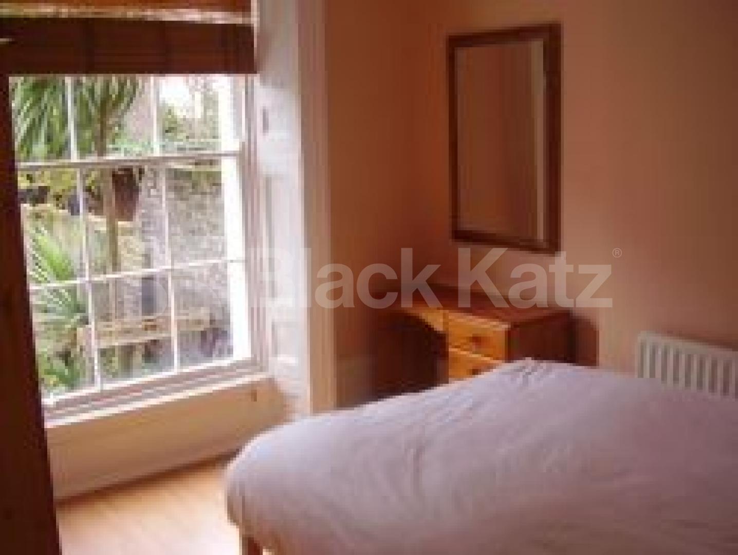 			1 Bedroom, 1 bath, 1 reception Flat			 Pentonville Road, ISLINGTON/ANGEL  N1